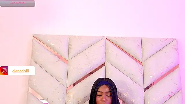 AlanaDoll live XXX chat