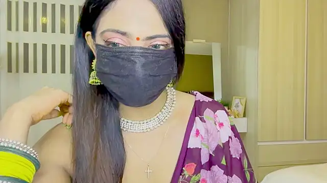 Monalisa_Don Adlı Modelin Canlı XXX Sohbeti