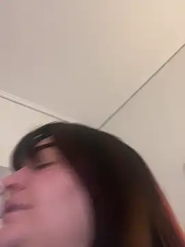 دردشة HeyBABYGIRL الجنسية المباشرة