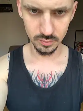 AssHunter4k: вебкам-шоу