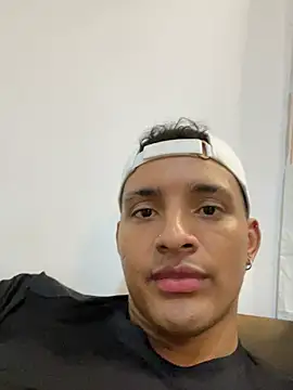 Smith_Fitness Adlı Modelin Canlı XXX Sohbeti