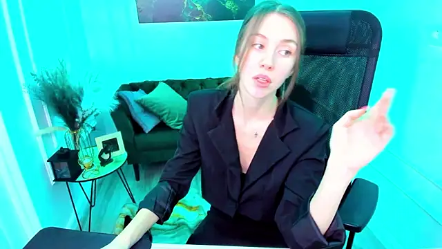 AliceJertis' Live XXX Chat