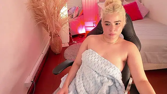 دردشة BarbieHannaB_ الجنسية المباشرة