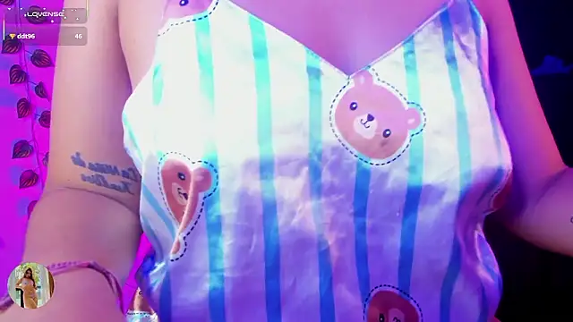 Онлайн чат XXX charlotte_keyss