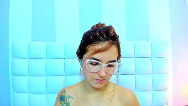 teresasroom_ Adlı Modelin Canlı XXX Sohbeti