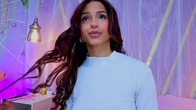 Chatroom XXX en direct de EmmyCortez