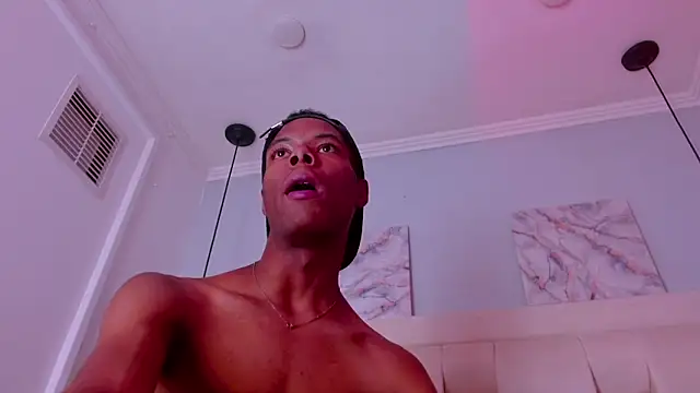 Вебкам-шоу Santiago_Ortiz_