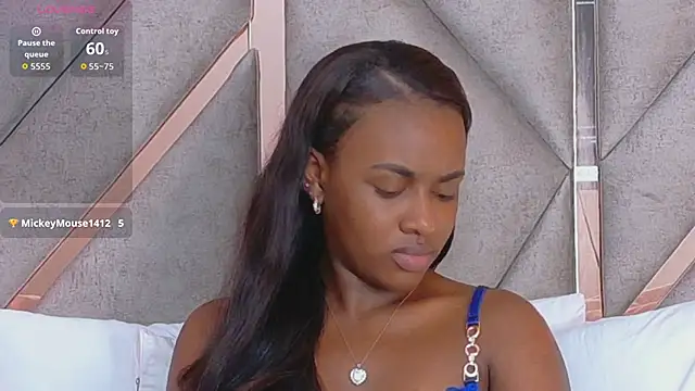 Онлайн чат XXX Sally-Noa