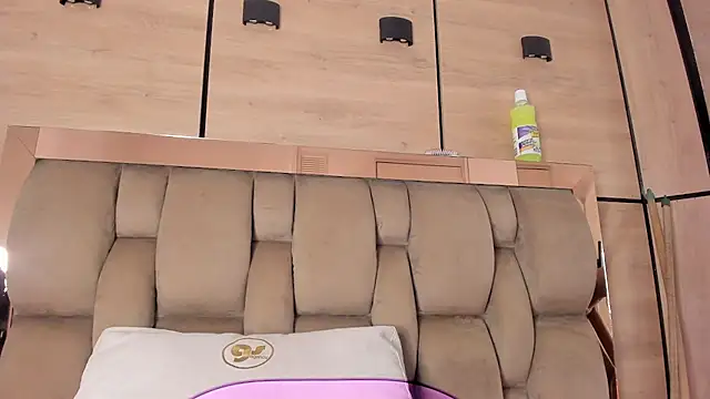 karol_lewiss Live XXX-Chat