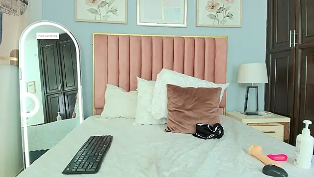 MarianaScott_ Adlı Modelin Canlı XXX Sohbeti