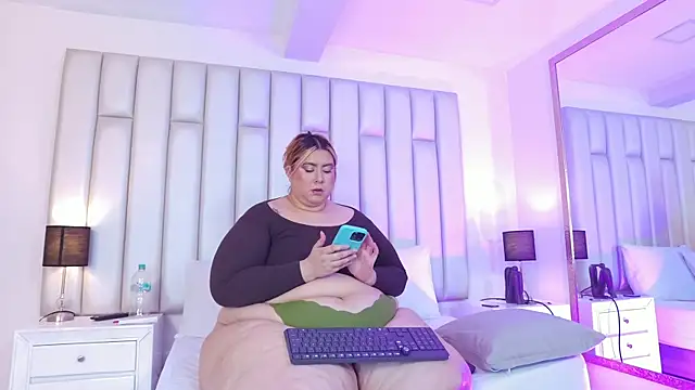 aandreaperez's Live XXX Chat