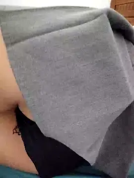 Chat XXX en directo de Haralushiaaa