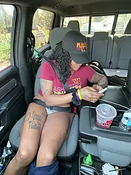 HaloRodeoLover2's Live XXX Chat