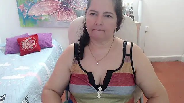 Chatroom XXX en direct de leonela_69