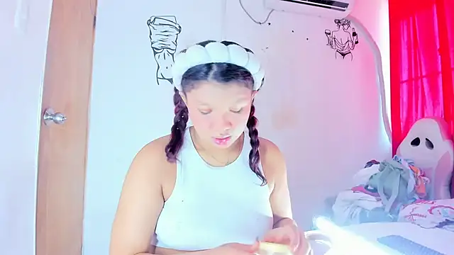 Emily_Coper18 live XXX chat