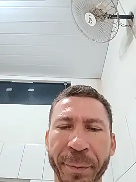 Show modela RobertoLuiz84 na web-kameri