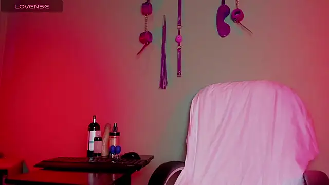 hazz_smith_ élő XXX-chatje