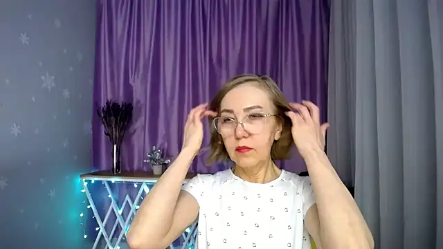 Czat XXX na żywo – queen_a_n_i