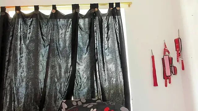 QUEEN_MANDY_BBW 即時 XXX 聊天