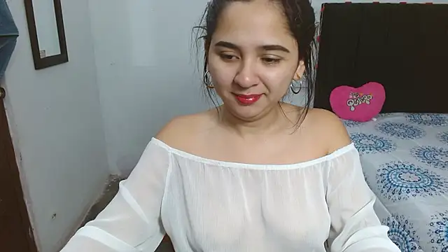 XXX chat uživo modela Thalian