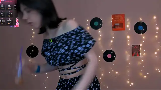 aria_wild_ Chat XXX in diretta