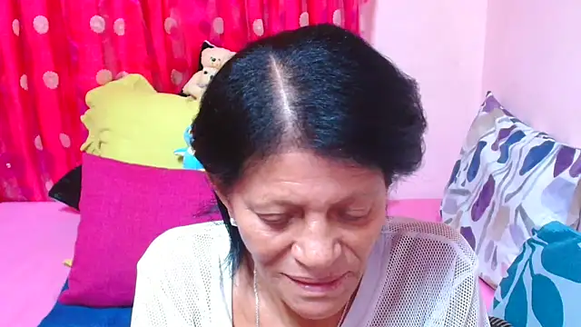 Chat XXX en directo de SLUTTYROXY