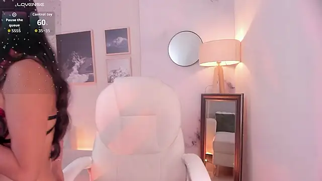 Chat +18 de Tiffany_Low ao vivo