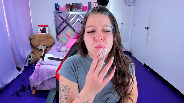 Luna_Analya Adlı Modelin Canlı XXX Sohbeti