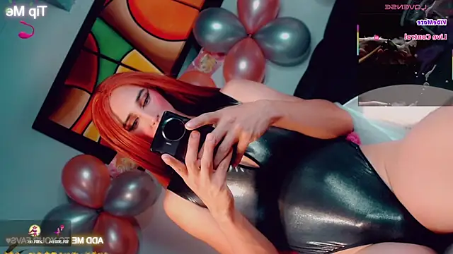 CharlotteBigCock's Live XXX Chat