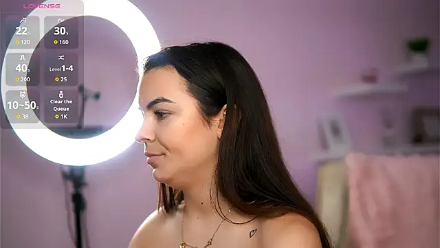 PeachyyFantasy 即時 XXX 聊天