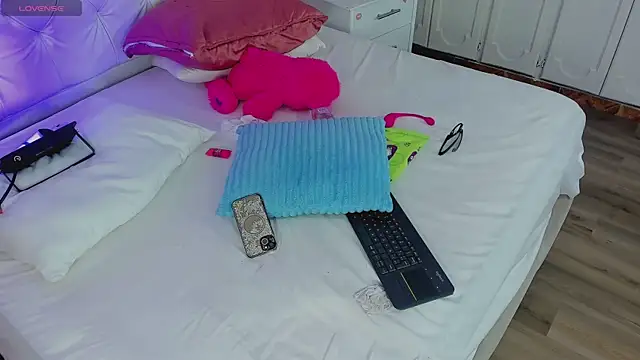 saryth_hott live XXX chat