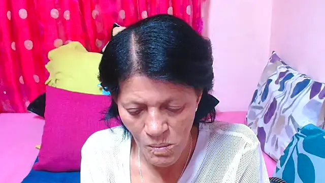 SLUTTYROXY Webcam-Show