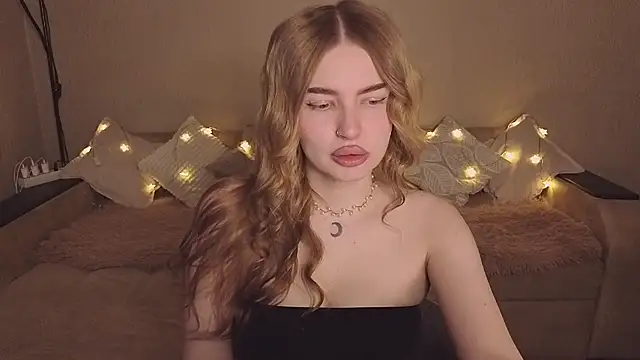 ViolettaLopezのライブXXXチャット