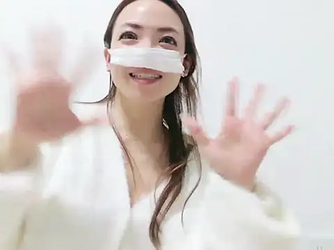 Hina2212のライブXXXチャット