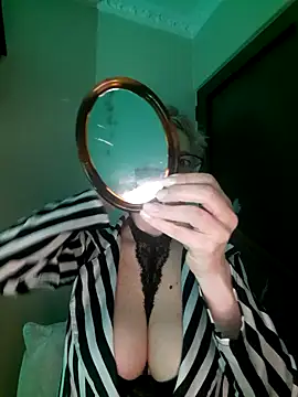 LunaBlaise: онлайн-секс-чат