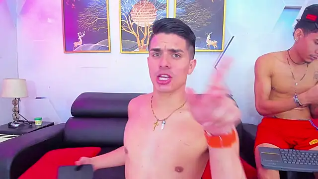 Alex_jeins_at Webcam-Show