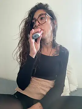 Amani_thewolf Live XXX Chat