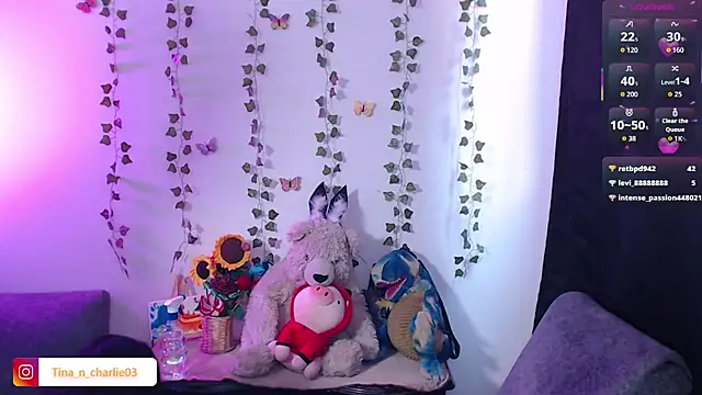 Tina_4_Charlie live XXX chat