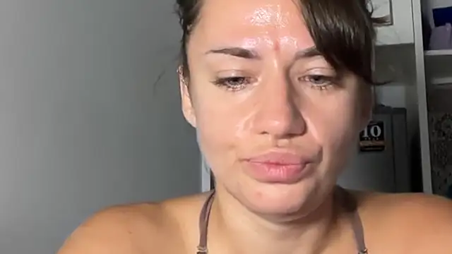 Roriann Live XXX Chat