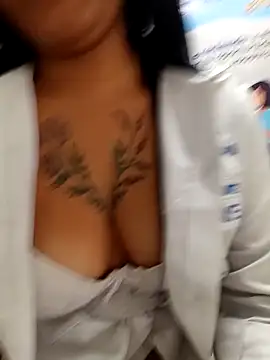 MAYE__13 Chat XXX live