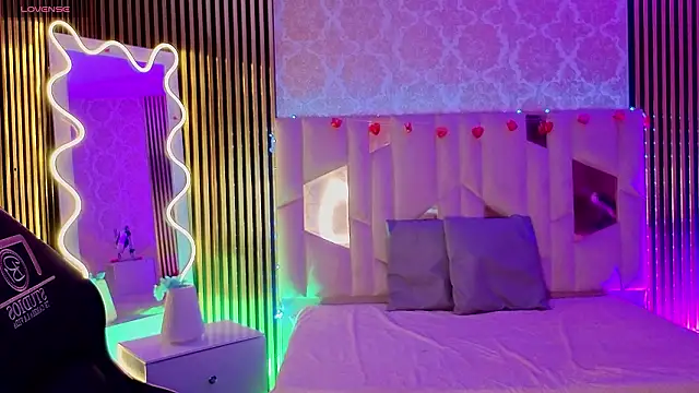 LIHIAN_TAY Adlı Modelin Canlı XXX Sohbeti