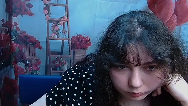 Chat +18 de NeonilaLisova ao vivo