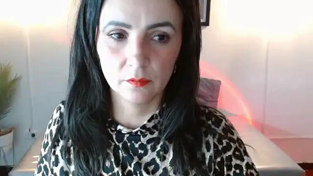 XXX chat uživo modela Juliana__lx