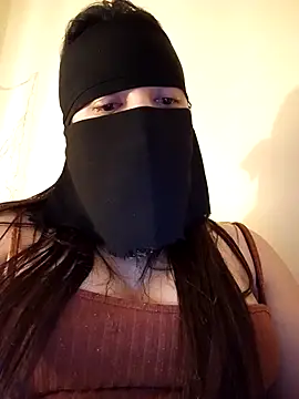 LONA-_- élő XXX-chatje