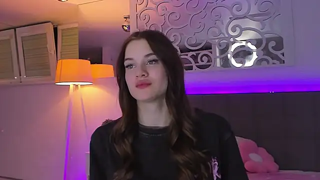 LuisaClover's Live XXX Chat