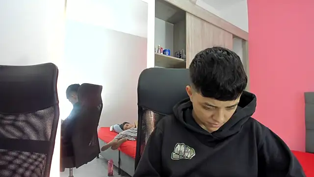 ariloe_quintero: απευθείας συνομιλία ΧΧΧ