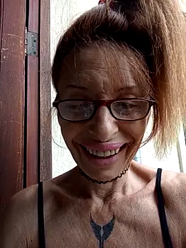 FrozenWaffle's Live XXX Chat