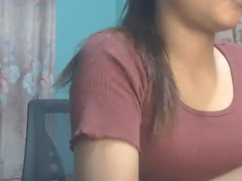 NancyRuvi webkamerás műsora