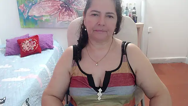 leonela_69 live XXX chat