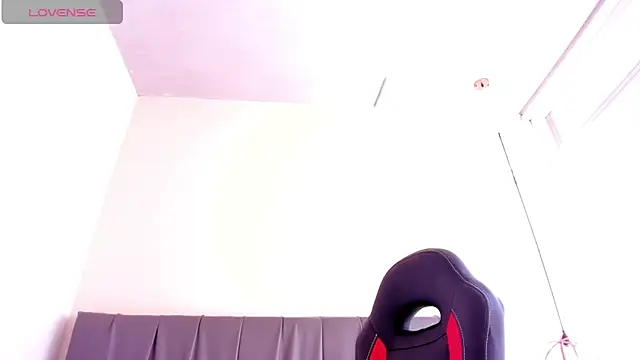 iisabella_noa 即時 XXX 聊天